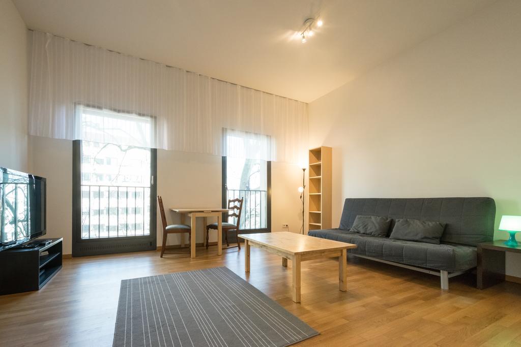 Downtown Apartments Frankfurt pe Main Exterior foto